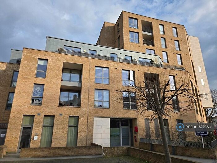 1 Bedroom Flat To Rent In Green Lanes, London, N16