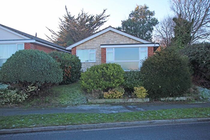 3 Bedroom Detached Bungalow For Sale In Hazelwood Avenue, Eastbourne, BN22