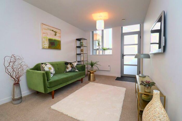 2 Bedroom Apartment To Rent In Eastgate Street, Gloucester, GL1