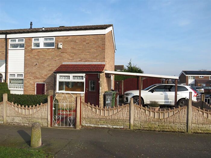 3 Bedroom End Of Terrace House To Rent In Usk Way, Smithswood, B36