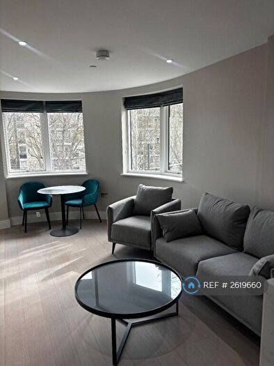 1 Bedroom Flat To Rent In Hyde Lane, London, SW11