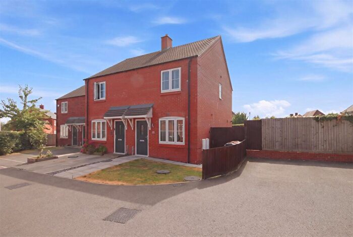 2 Bedroom Semi-Detached House For Sale In Brackenfield View, Wessington, Alfreton, DE55