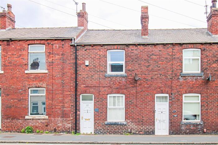 2 Bedroom Terraced House For Sale In Wakefield Road, Ossett, WF5