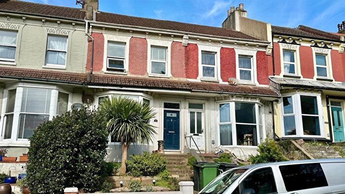 3 Bedroom Terraced House For Sale In Harold Road, Hastings, TN35