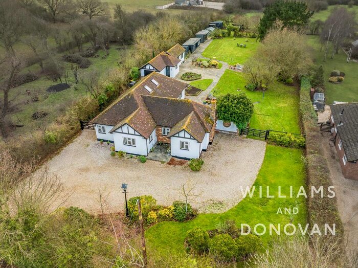 4 Bedroom Detached Bungalow For Sale In Lark Hill Road, Canewdon, Rochford, SS4