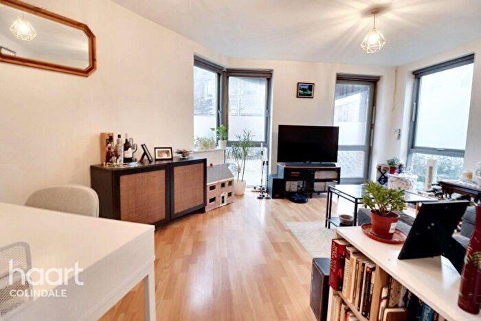 1 Bedroom Flat For Sale In Lanacre Avenue, NW9