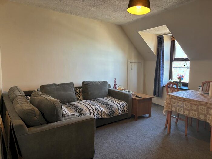 1 Bedroom Flat To Rent In Flat F Longate, AB42