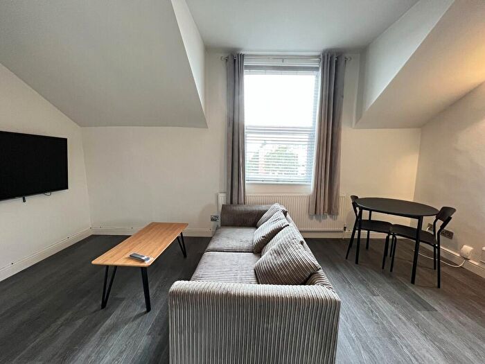 2 Bedroom Apartment To Rent In Flat, Melton Road, NG2