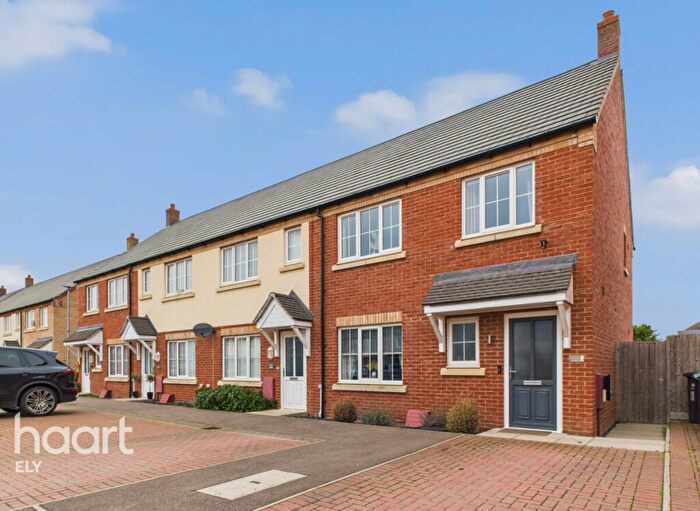 3 Bedroom End Of Terrace House For Sale In Harvest Way, Littleport, CB6