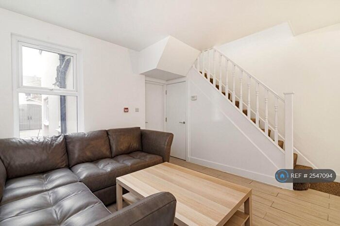 4 Bedroom Terraced House To Rent In Colegrave Road, Stratford, E15