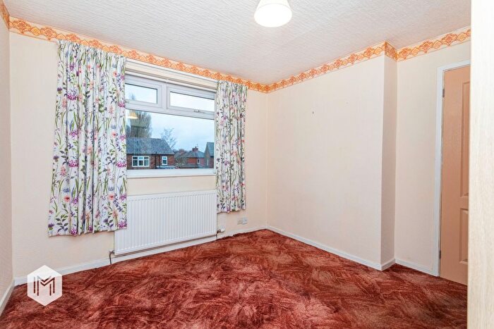 3 Bedroom Semi-Detached House For Sale In Windmill Road, Worsley, Manchester, M28
