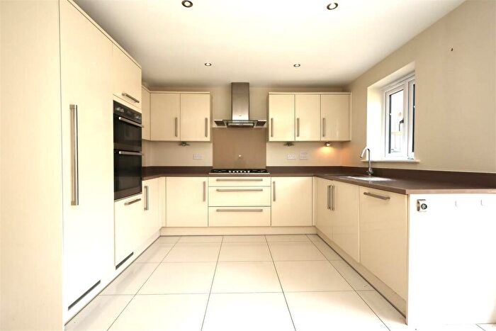 4 Bedroom Detached House To Rent In Drew Crescent, Wokingham, RG40