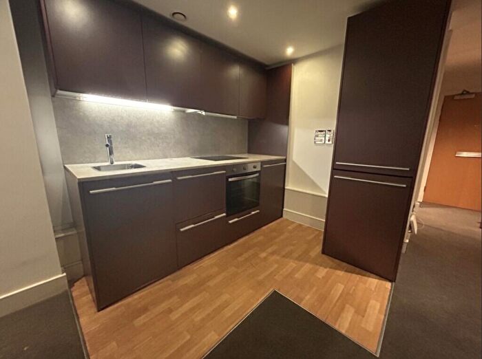 2 Bedroom Flat To Rent In Huntingdon Street, Nottingham, Nottinghamshire, NG1