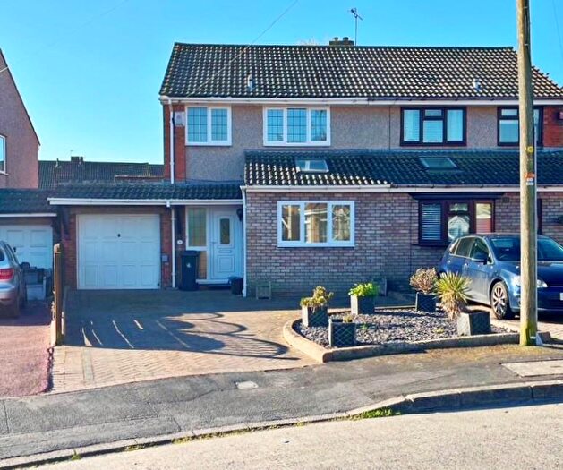 3 Bedroom Semi-Detached House For Sale In Derricke Road, Stockwood, Bristol, BS14