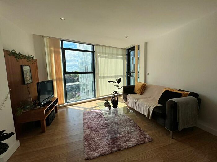 2 Bedroom Apartment To Rent In Hill Quays (Block B), Commercial Street, Manchester, M15