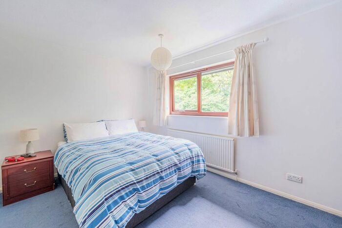 2 Bedroom Terraced House To Rent In Fleetwood Close, Beckton, London, E16