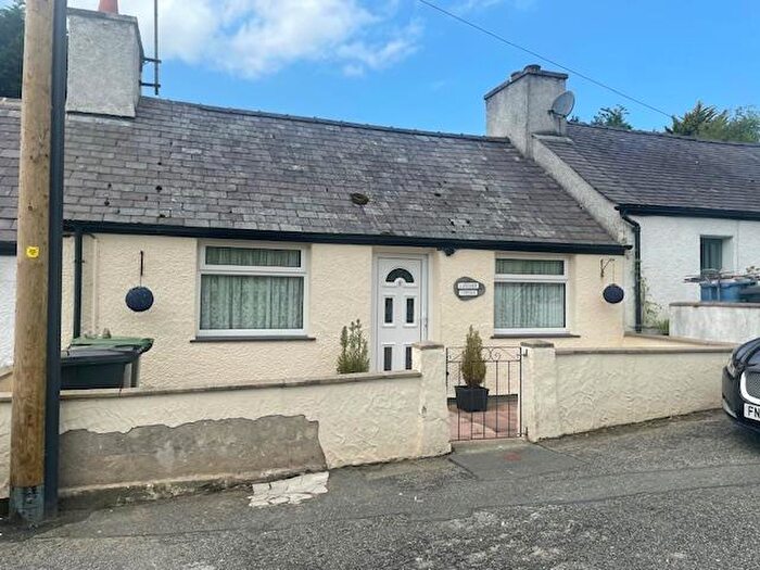 2 Bedroom Cottage For Sale In Chapel Street, Pentraeth, LL75