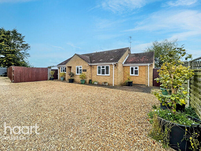 3 Bedroom Detached Bungalow For Sale In Selwyn Corner, Guyhirn, PE13