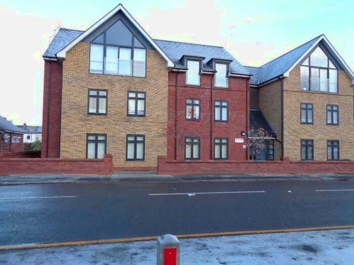 2 Bedroom Flat To Rent In Hull Road, Anlaby, E Yorkshire, HU10