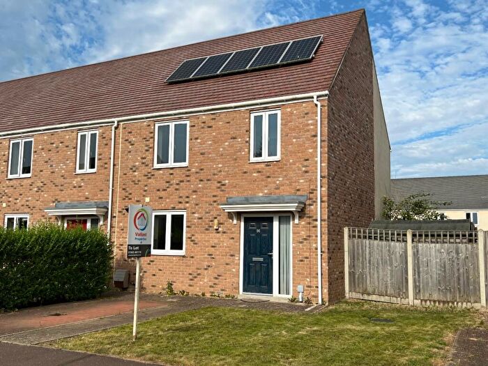 3 Bedroom Semi-Detached House To Rent In Sandpiper Way, King's Lynn, PE30