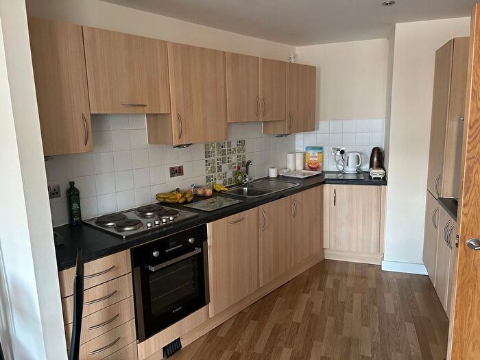 2 Bedroom Flat To Rent In Apartment, Pearl House, Princess Way, Swansea, SA1