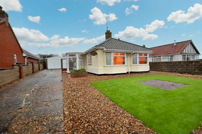 3 Bedroom Detached Bungalow For Sale In Beach Close, Mundesley, Mundesley, NR11