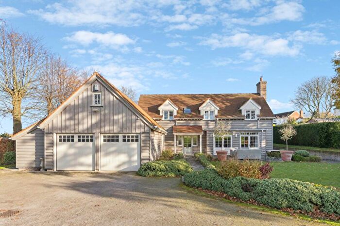 3 Bedroom Detached House For Sale In Newnham Way, Ashwell, Baldock, SG7