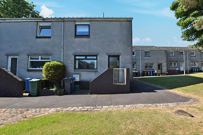 3 Bedroom Semi-Detached House For Sale In Hamilton Drive, Erskine, Renfrewshire, PA8