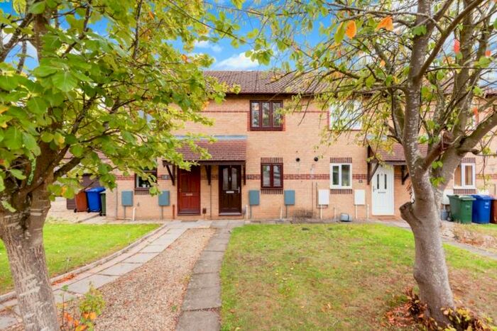 2 Bedroom Terraced House To Rent In Spruce Drive, Bicester, OX26