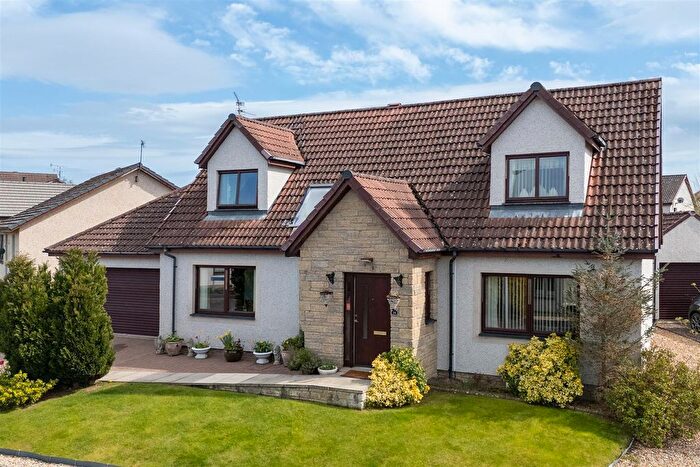 3 Bedroom Detached Bungalow For Sale In Bennecourt Crescent, Coldstream, TD12