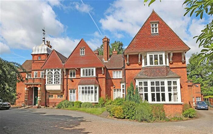 1 Bedroom Flat To Rent In Selwood House, Kemnal Road, Chislehurst, BR7