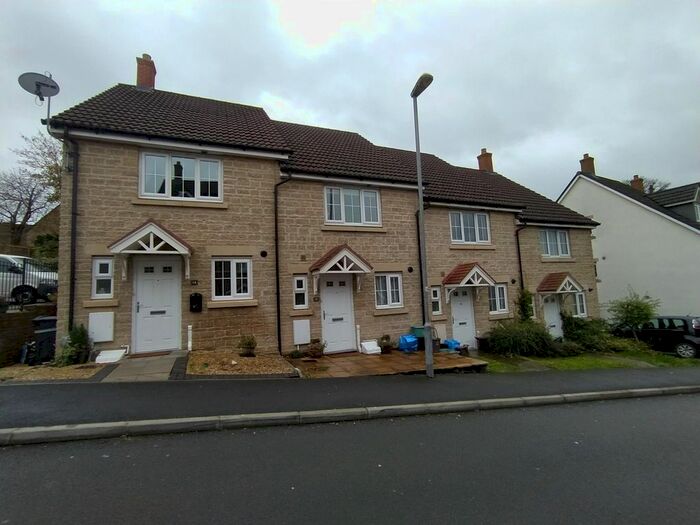 2 Bedroom Terraced House To Rent In Hillside Drive, Frome, BA11