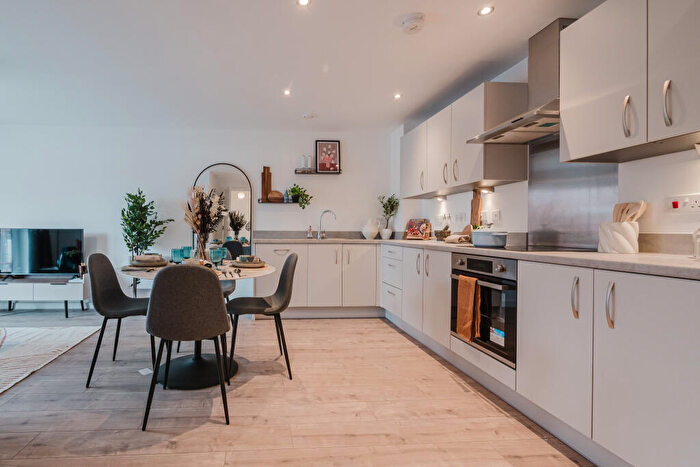 2 Bedroom Apartment To Rent In Barnabas Drive, Salford, M6