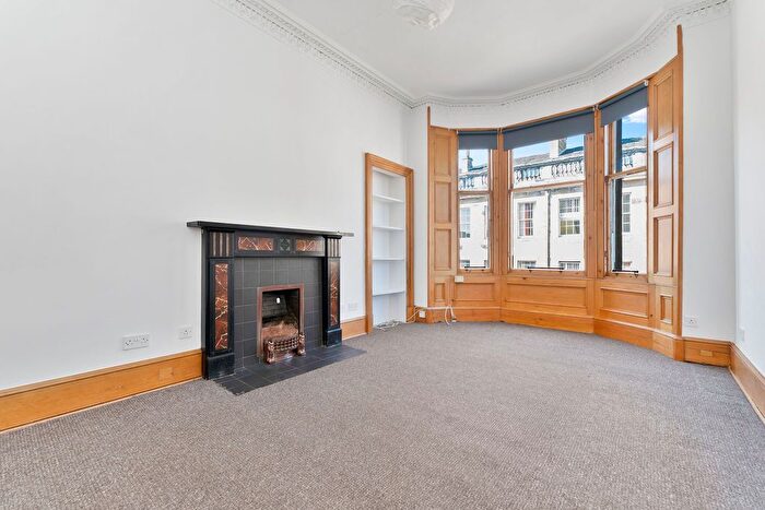 2 Bedroom Flat To Rent In Henderson Row, Stockbridge, Edinburgh, EH3