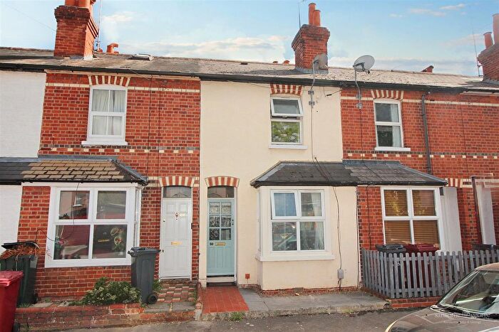 3 Bedroom Terraced House For Sale In Cranbury Road, Reading, RG30