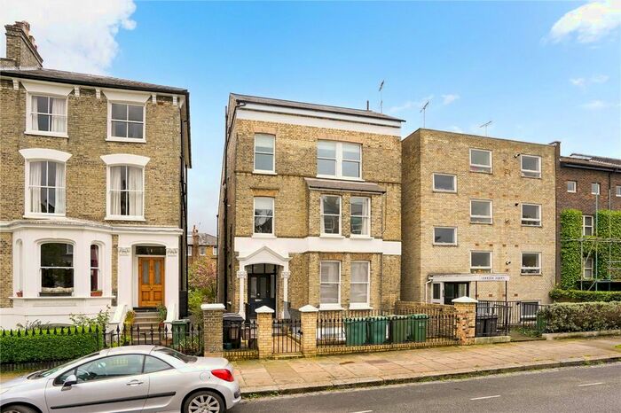 3 Bedroom Flat To Rent In Laurier Road, London, NW5