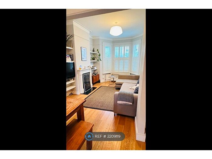 3 Bedroom Terraced House To Rent In Wellfield Road, London, SW16