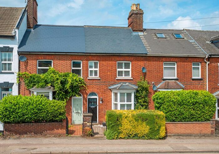 3 Bedroom Terraced House For Sale In Fishponds Road, Hitchin, SG5