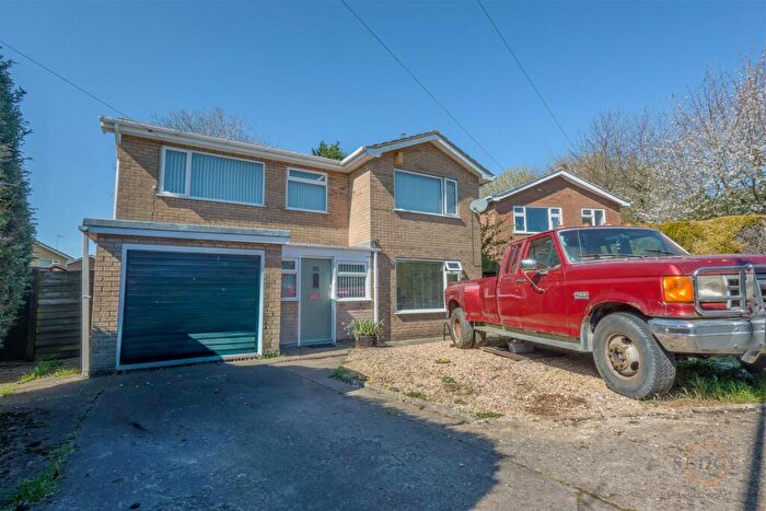 4 Bedroom Detached House For Sale In Aintree Drive, Spalding, PE11