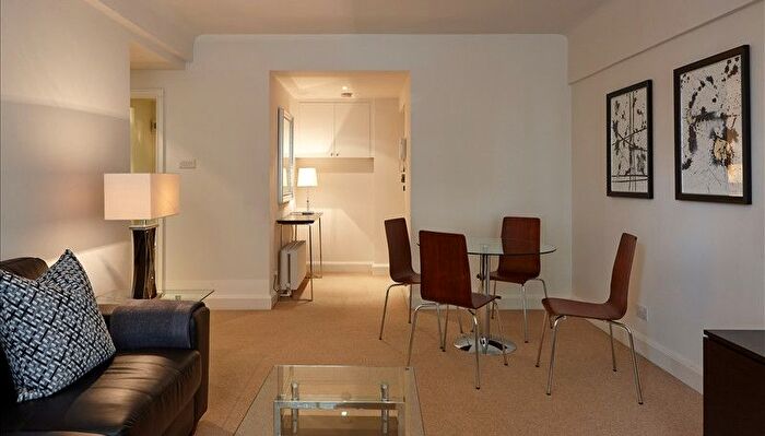 2 Bedroom Flat To Rent In Fulham Road, London, SW3