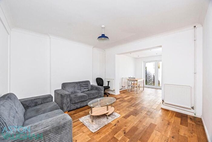 4 Bedroom End Of Terrace House To Rent In Arundel Street, Brighton, BN2