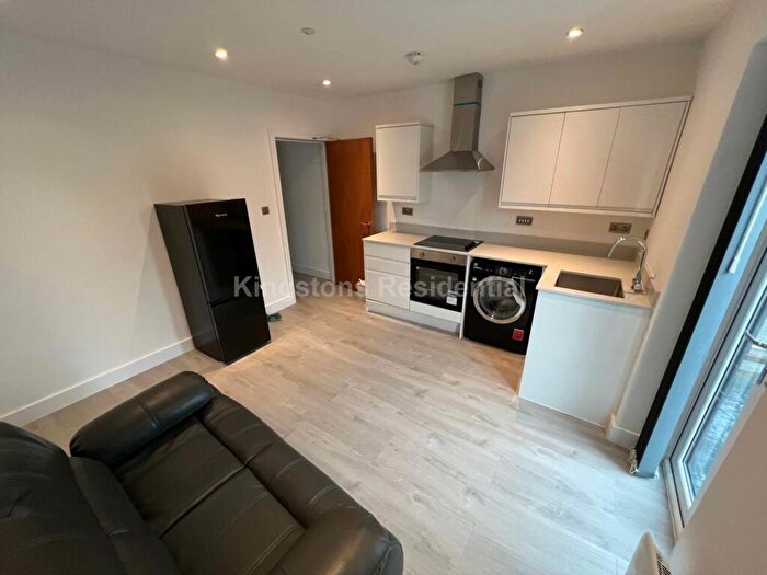 1 Bedroom Apartment To Rent In Colum Road, Cathays, CF10