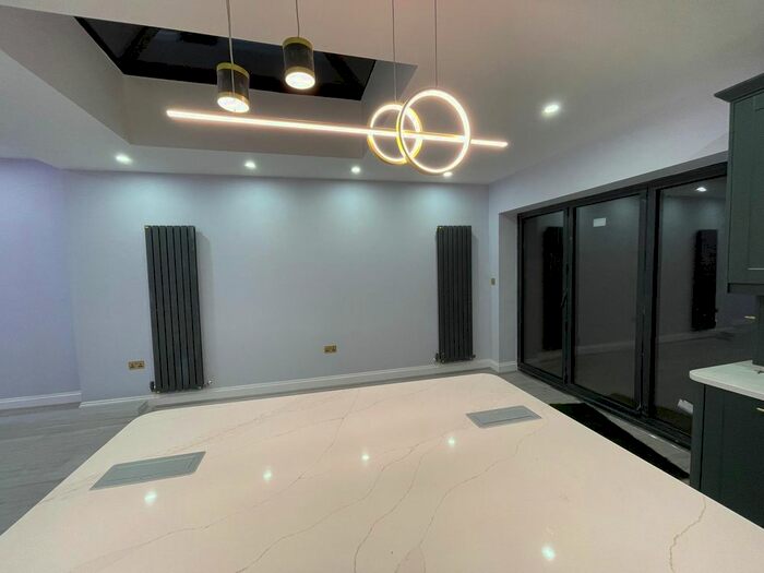 4 Bedroom Terraced House To Rent In Newbury Road, Ilford, IG2