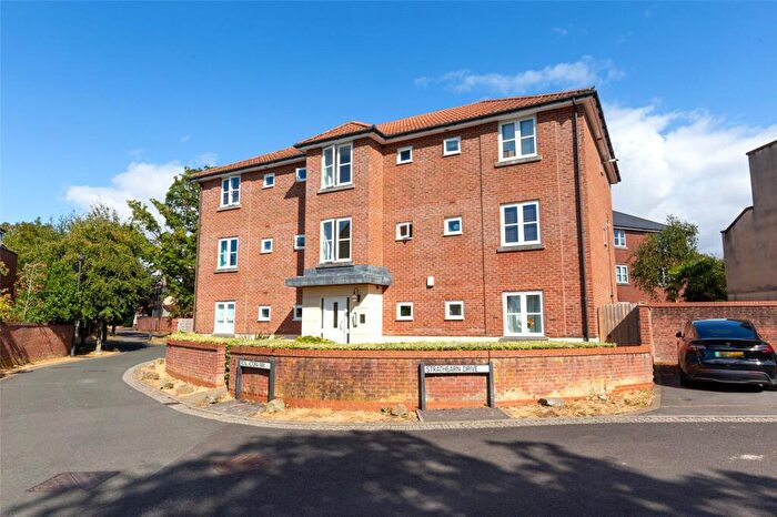 2 Bedroom Apartment For Sale In Royal Victoria Park, Bristol, BS10
