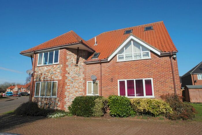 2 Bedroom Flat To Rent In Riverside Maltings, Rose Lane, Diss, IP22