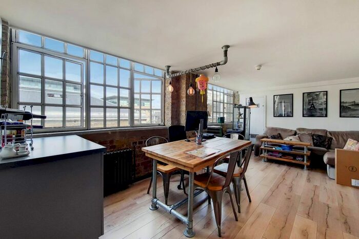 2 Bedroom Flat To Rent In Marlborough Road, Woolwich, London, SE18