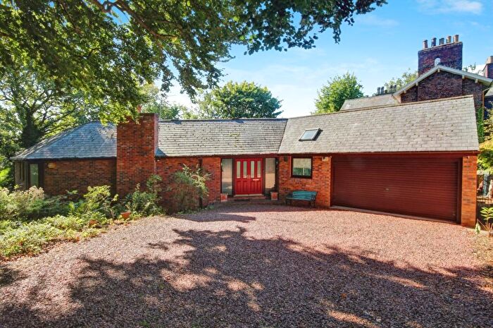 4 Bedroom Detached House For Sale In Grove House Drive, Gilesgate, Durham, DH1