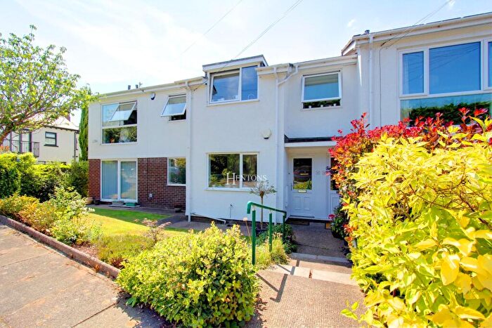 2 Bedroom Ground Maisonette For Sale In Brynteg Close, Cyncoed, Cardiff, CF23