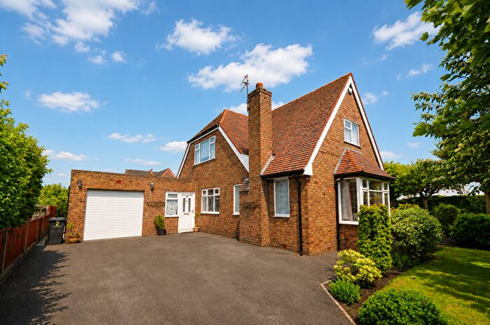 4 Bedroom Detached House For Sale In Virgins Lane, Thornton, L23
