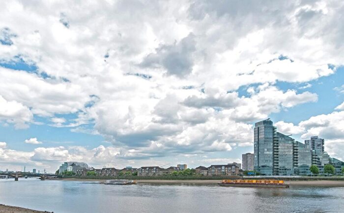 2 Bedroom Apartment To Rent In Chelsea Wharf Residences, SW10